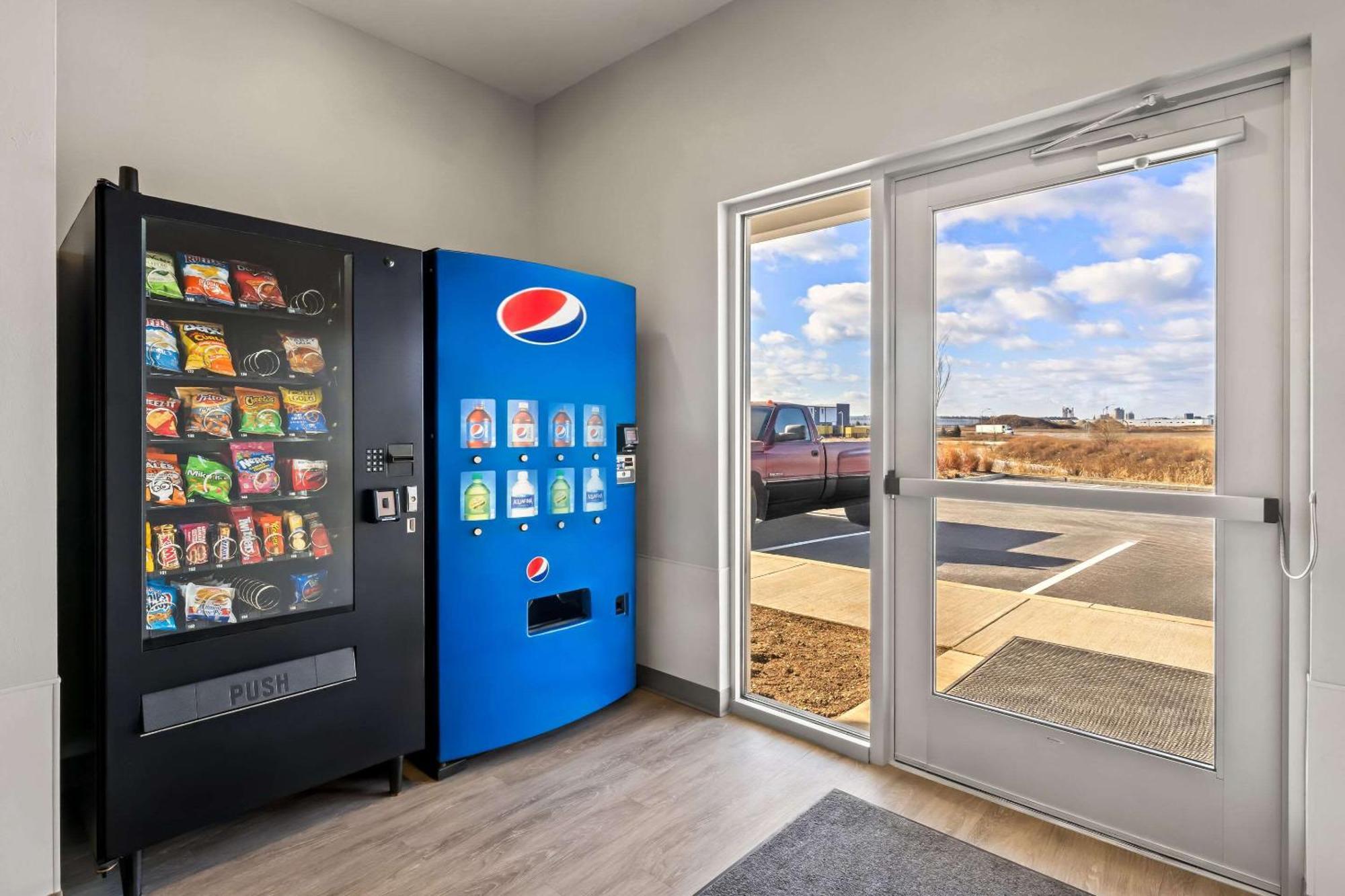 Woodspring Suites Easton Nazareth Luaran gambar